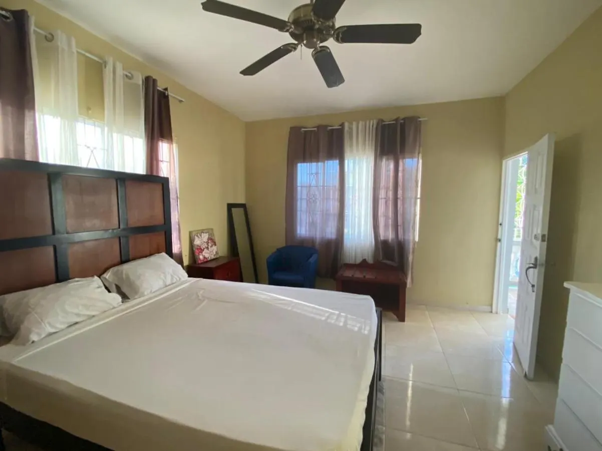 Veneshia'S Coral Gardens 0*, Montego Bay