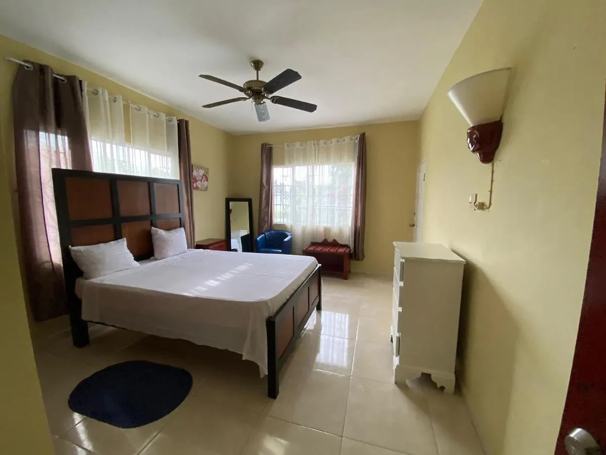 Veneshia'S Coral Gardens 0*, Montego Bay